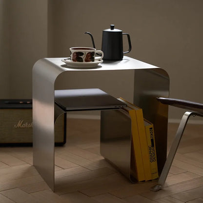 Mesa Auxiliar Vintage de Acero